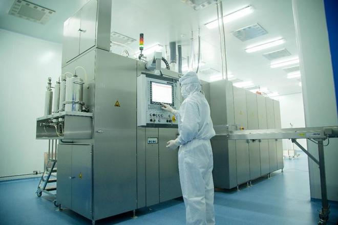 国货美妆的科技破局 华熙生物引领2023消费提振新路径